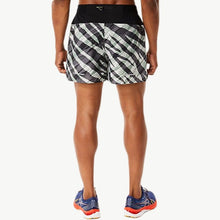Load image into Gallery viewer, asics Wild Camo 5&quot; Men&#39;s Shorts
