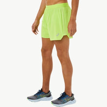 Load image into Gallery viewer, asics Road 5&quot; Men&#39;s Shorts
